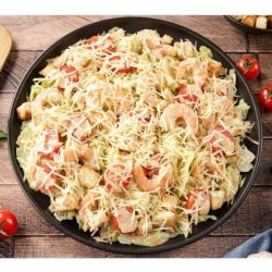 Цезарь классический с креветками, в фирменном соусе
